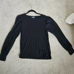 Modcloth Beyond Basic Long Sleeve Top in Black size Small- Balloon Sleeves